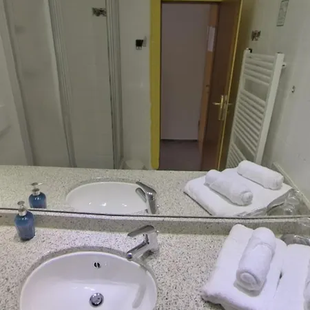 Businesshotel Am Peetzsee Ξενοδοχείο Grünheide