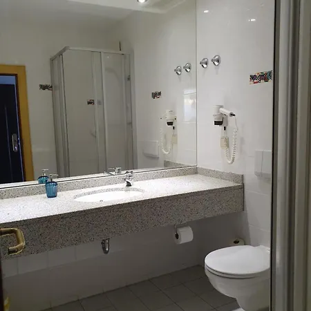 Businesshotel Am Peetzsee 호텔 *